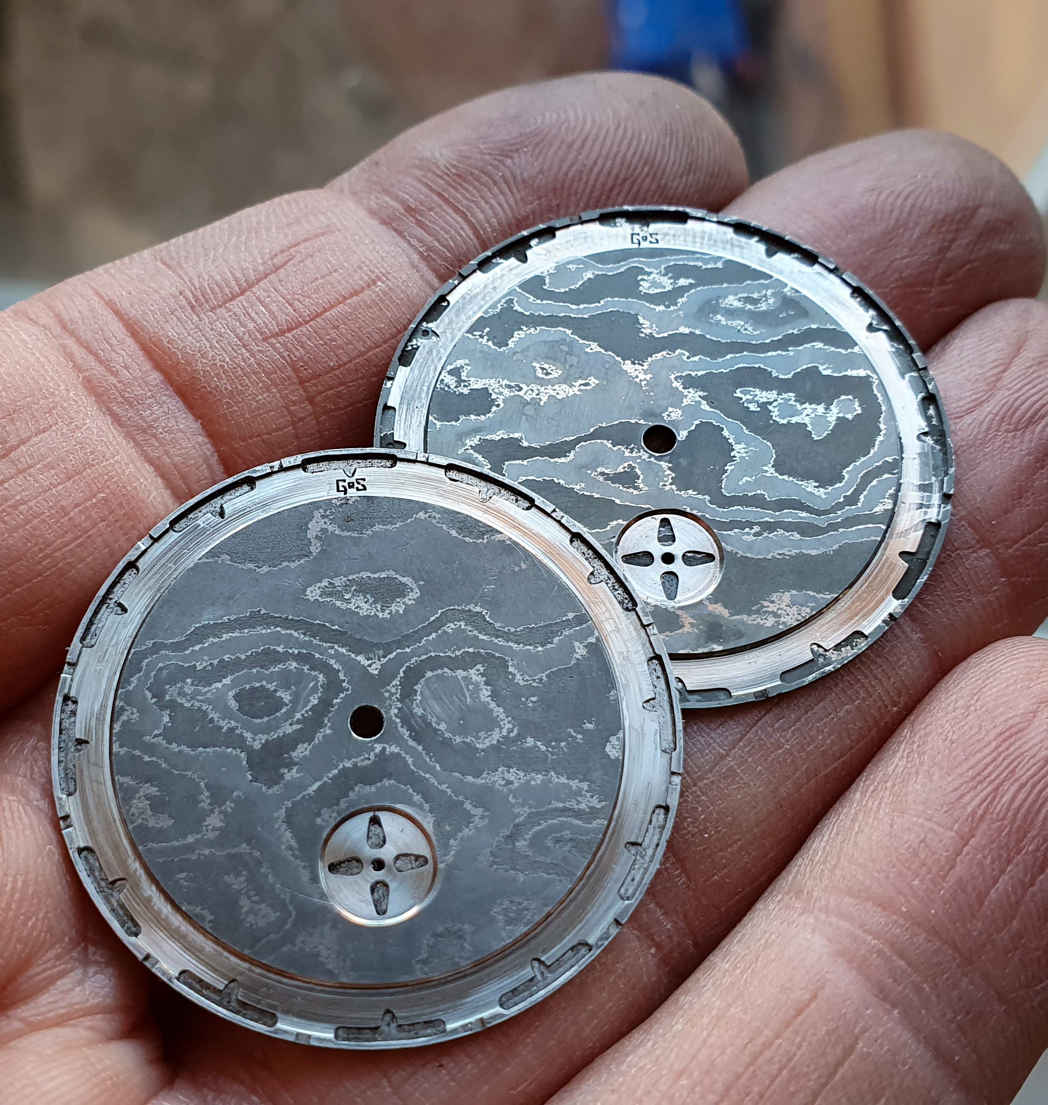 Creating the damascus dial