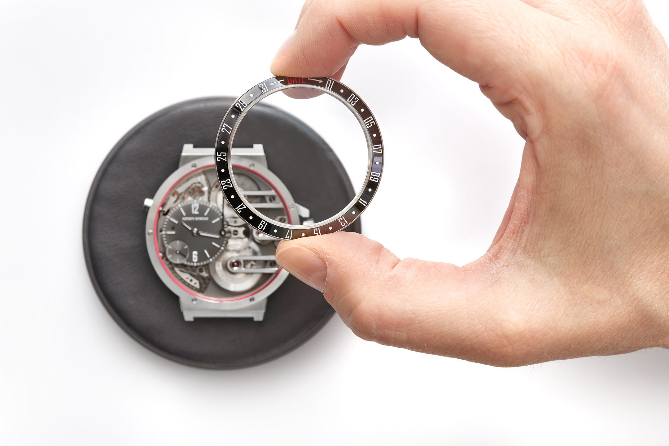 Assembling the Orbit bezel