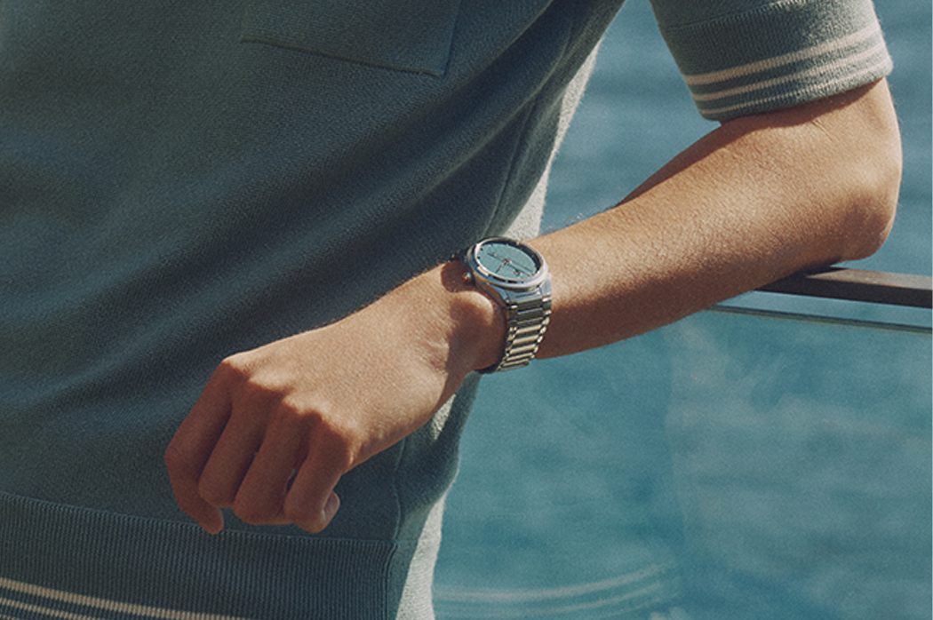 Parmigiani Fleurier Toric Quantieme Perpetual Platinum Morning Blue on the wrist