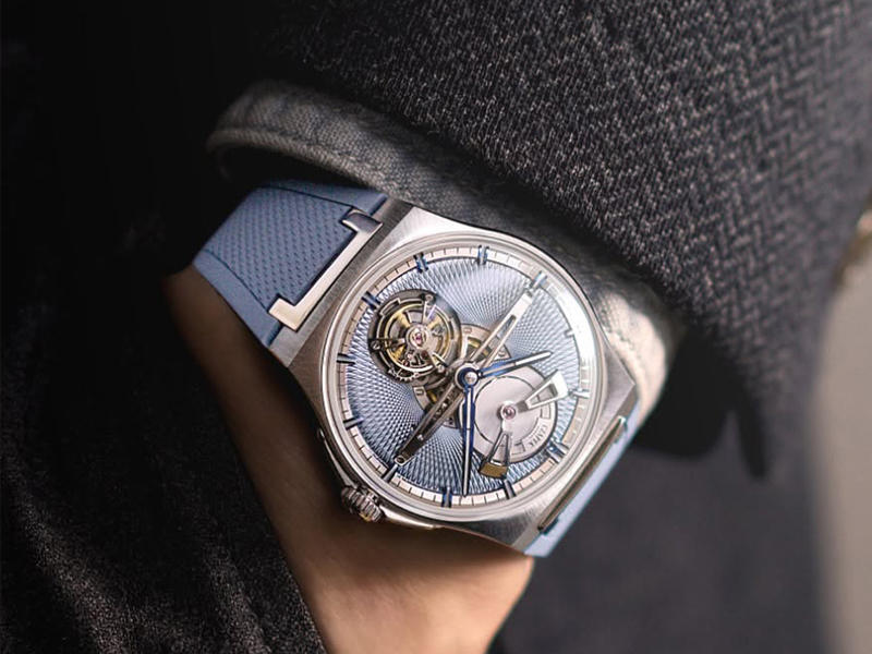 Czapek Antarctique Tourbillon Glacier Blue