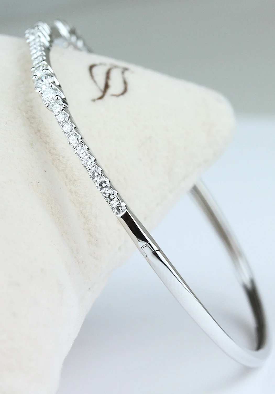 Parade Design 18KWG Diamond 3 Station Bracelet
