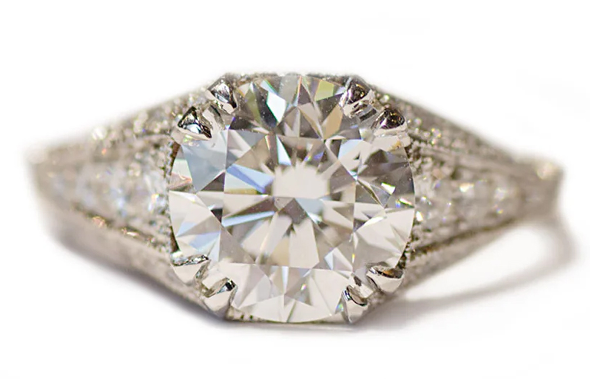 Sébastien Barier Platinum Round Diamond Ring