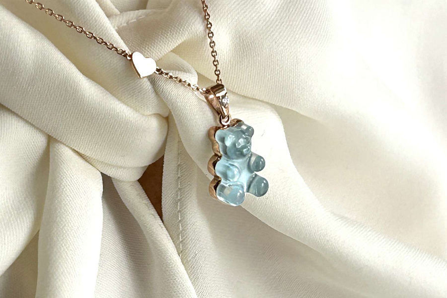 Beauregard 18KWG Blue Topaz Gemmy Pendant Necklace