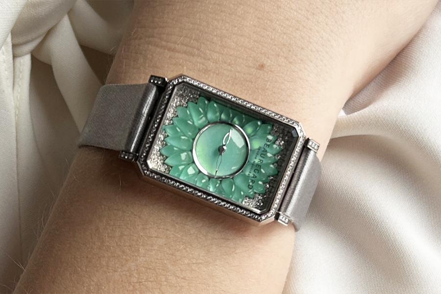 Beauregard Lili 18KWG Chrysoprase