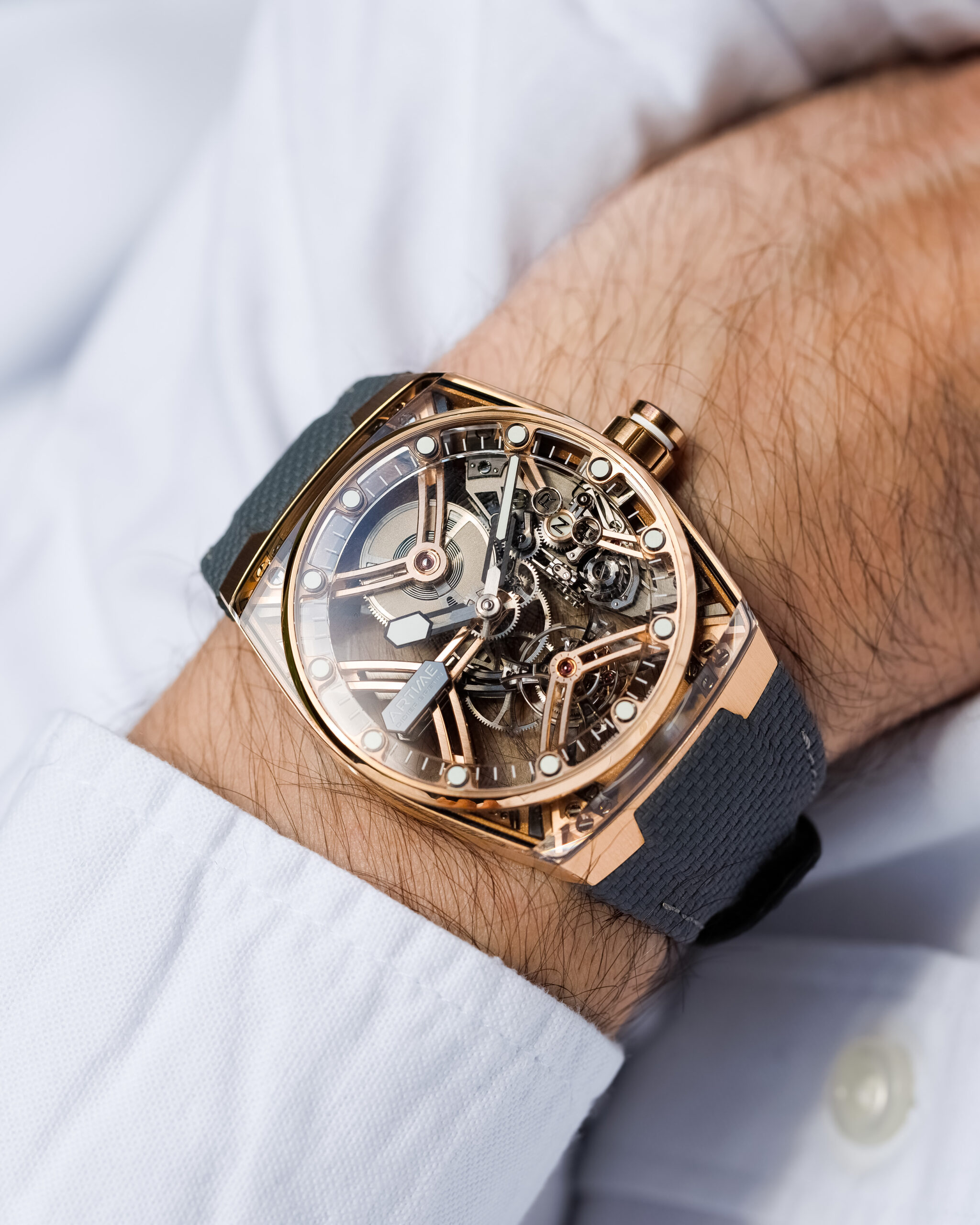 Artime ART01-5N on the wrist
