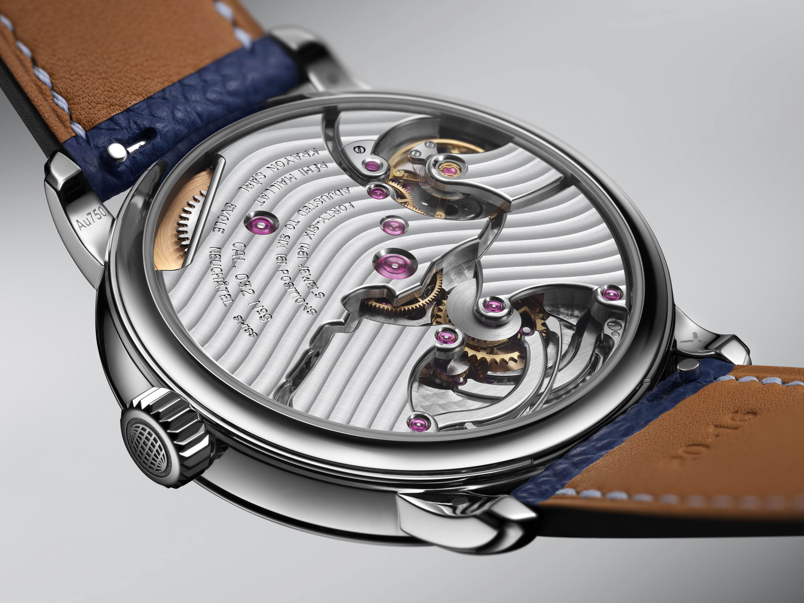 Exhibition Caseback of the Anyday reveals waves on the movement